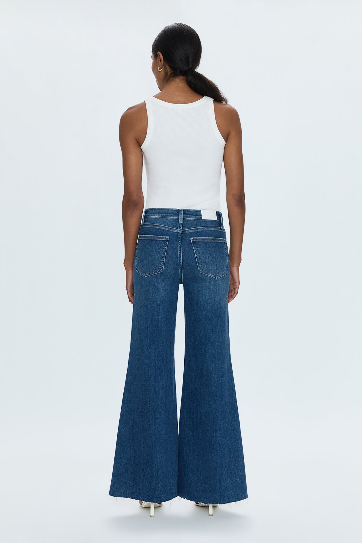 Izzy Mid Rise Wide Leg Petite Jean - Study