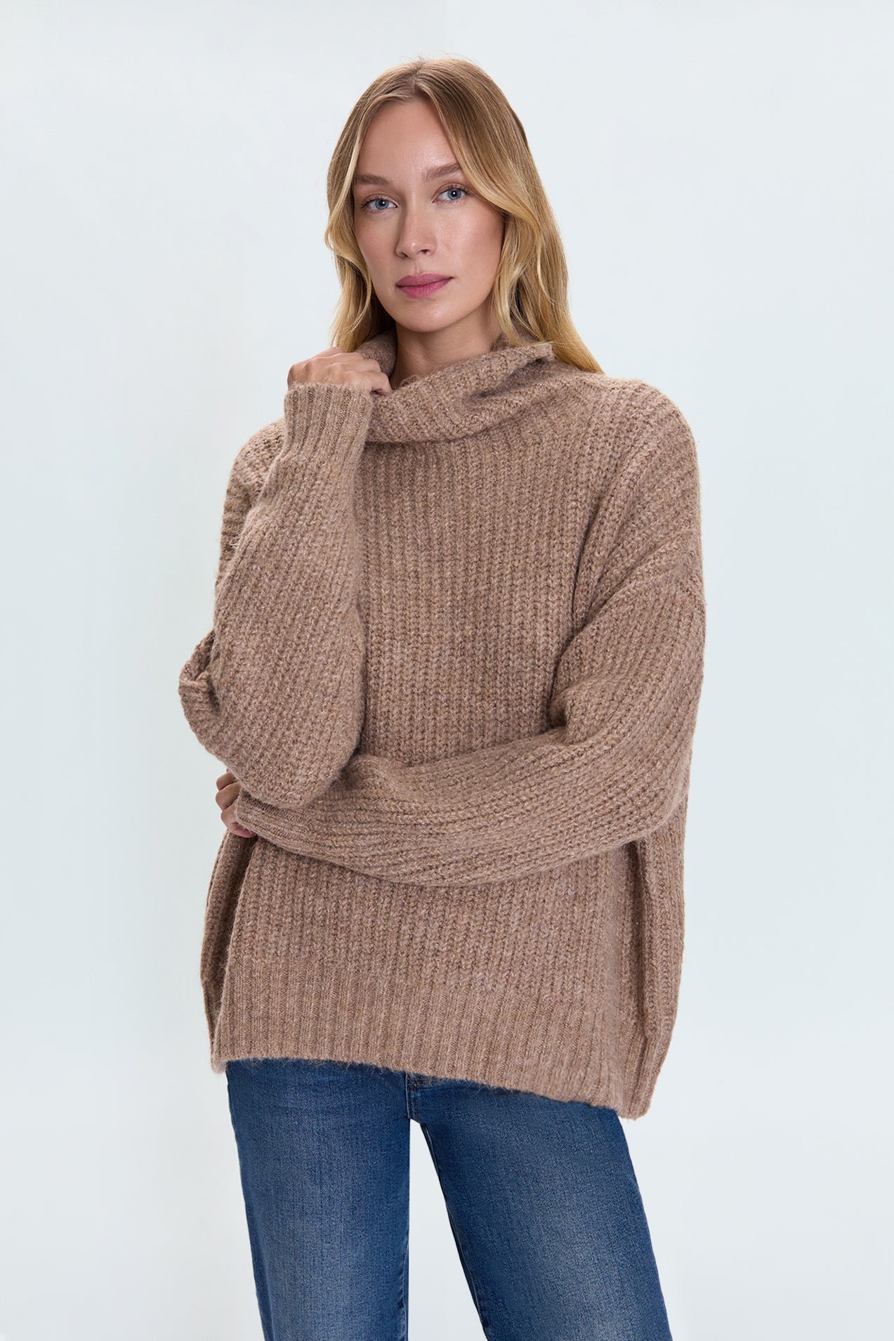 Ashley Turtleneck - Camel