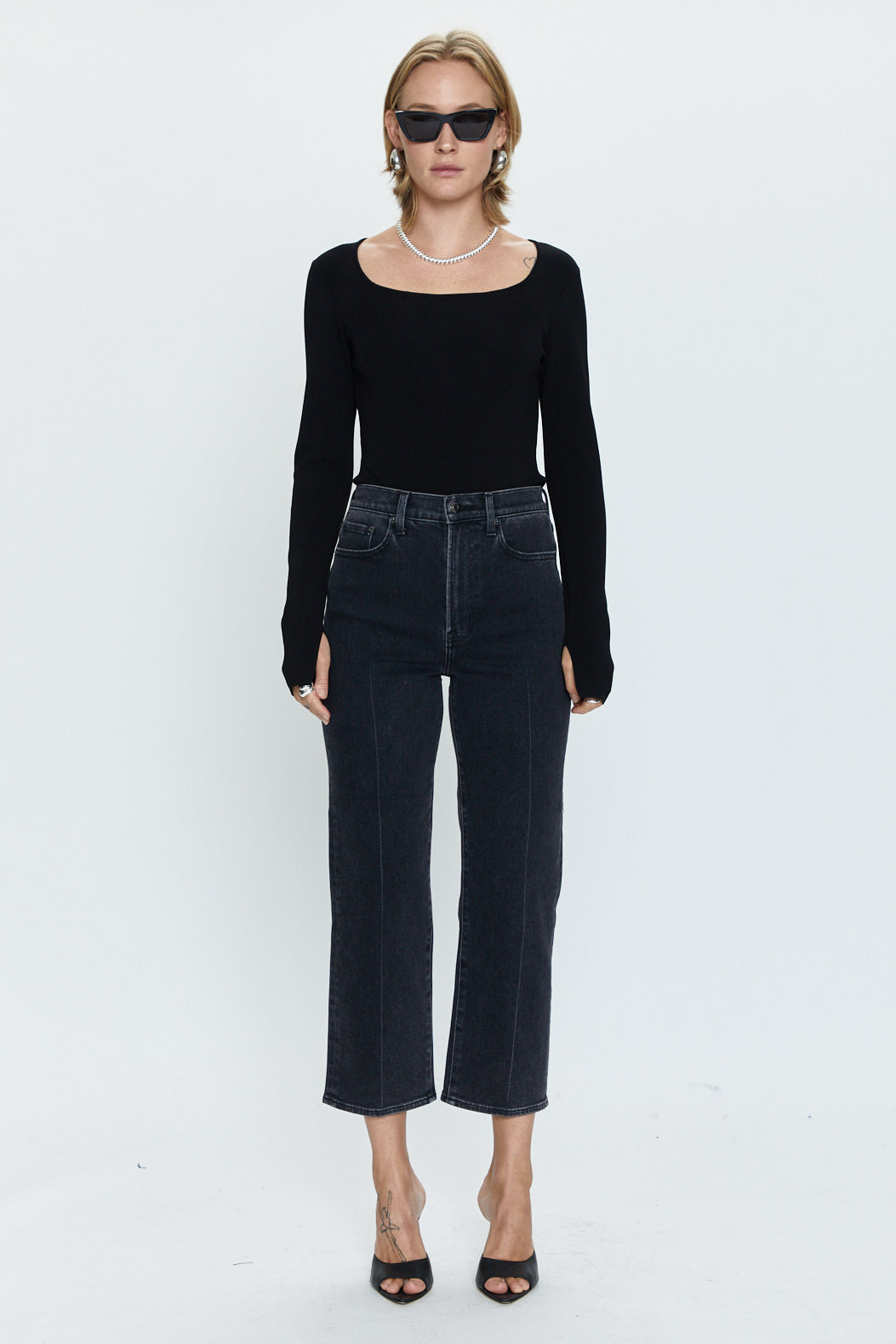 Cassie Crop Super High Rise Straight - Black Box